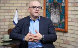 دیاکو حسینی در مراسم معرفی کتاب «ایران و آمریکا، تعامل یا تقابل» در خبرآنلاین: موسویان دیپلمات اراده‌گراست
