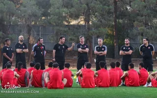 دلایل انتقال میلیاردها تومان پرسپولیس به جیب ترک‌ها چیست؟/ پیشکسوت ما پیک موتوری است، اما به قلعه‌نویی ۱۵۰ میلیارد می‌پردازند