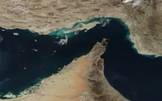 ادعای آکسیوس: آمریکا، ایران و عمان در مسیر یک توافق موقت برای ازسرگیری بازگشایی تنگه هرمز