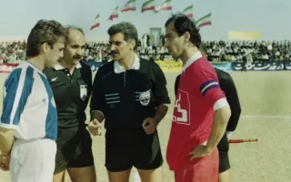 تجربه‌های رقابت استقلال و پرسپولیس در دوری از خانه؛ زمانی که این دو تیم در زندان به روی یکدیگر شمشیر کشیدند!