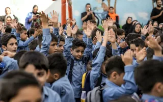 بازگشت به مدارس: ۴۶ هزار دانش‌آموز بازمانده از تحصیل / کاهش ۸۴۳۹ کلاس با ظرفیت بیش از ۳۵ دانش‌آموز در کشور