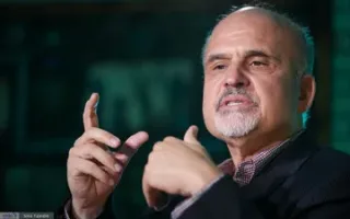 جلایی پور: دوستان سعید جلیلی در شب آخر تشییع پیکر رهبری، ۴ میلیون پرچم قرمز را بین جمعیت توزیع کردند/ آینده را همچنان حکومت و جامعه ایران باید بسازد