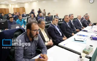 نمایندگان در نطق‌های خود چه گفتند/ از توجه به حقوق کارمندان و کارگران تا ثبات بازار ارز