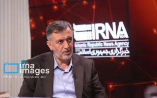 عبدالله گنجی: تریبون‌های خاص در شکل‌گیری دوقطبی نقش دارند