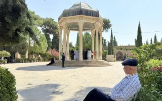 طراحی ۱۰۰ مسیر برای گردشگری ادبی در ایران | از سووشون شیراز تا کافه‌گردی‌های صادق هدایت و منزل نیما