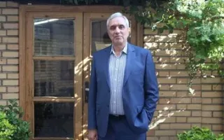 میرمحمدصادقی:اینکه گفته شود «جنگ نباید پایان پیدا کند»، برای هیچ آدم عاقلی، پذیرفته نیست/ اجتماعات شبانه باید در جهت تقویت اتحاد ملی باشد