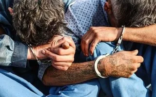 کشف ۱۶۹ بسته هروئین در معده ۲ مسافر اتوبوس