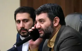 حجت عبدالملکی دوباره به انتقاد پرداخت؛ دولت از مذاکرات با کشورهای خلیج فارس خبر داد و قیمت نفت خام به طور ناگهانی ۶ دلار کاهش یافت! اگر فکر می‌کنید این دو به هم مرتبط هستند، در اشتباهید!