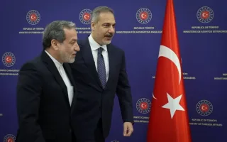 عراقچی با فیدان گفت‌وگو کرد