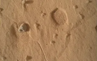 ردپاهای عجیب در مریخ؛ ناسا رمز و راز تصاویری که توسط مریخ‌نورد کنجکاوی به ثبت رسیده را روشن کرد