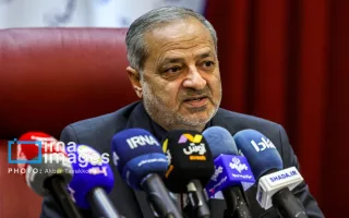 پرچم، جغرافیا، زبان فارسی و مفاخر ایران عناصر هویت دانش‌آموزان را تشکیل می‌دهند