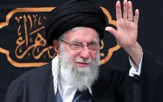 قاب عکس گلپوش شده از رهبر شهید انقلاب در مراسم جانفدایان