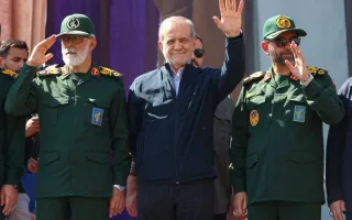 پزشکیان: ما همواره در میدان حاضر هستیم و برای انقلاب و ملت جان خود را نثار می‌کنیم