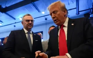 مشاور ارشد رئیس‌جمهور آمریکا: ترامپ مصمم است جنگ ایران را به‌زودی پایان دهد / او به مذاکرات و گفت‌و‌گو‌ها فرصت می‌دهد