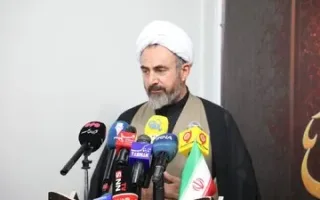 امام جمعه ایلام از انتظار رهبر انقلاب از نسل نوجوان گفت/ در موضوع مذاکره باید هوشیار بود و فریب طرف مقابل را نخورد