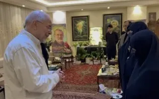 فریده مطهری، همسر علی لاریجانی: شهید لاریجانی مرگ تاجرانه‌ای داشت/ دختر آقامرتضی امسال به مدرسه رفت و روز اول گفت دیدم پدرم با من «بای بای» کرد