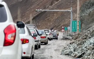 ترافیک نیمه‌سنگین در محورهای شمالی/ انسداد موقت جاده چالوس و آزادراه تهران ـ شمال