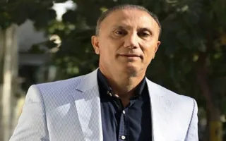 تغییرات در کادر مربیگری به تیم ملی فوتبال سود می‌رساند/ نبود گزینه‌ای بهتر از بازیکنان