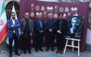 احمد ضابطی جهرمی به عنوان دریافت‌کننده ششمین نشان ممتاز خورشید شناخته شد