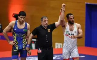 آذرپیرا سرانجام با آرش یوشیدا روبرو می‌شود