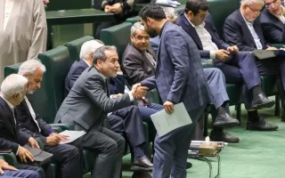 خیز مجلس برای استیضاح عراقچی با هفت اتهام سنگین