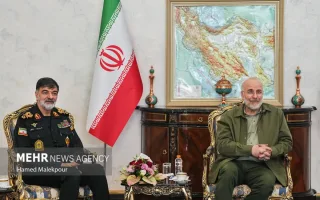 دیدار فرمانده و اعضای ستاد فرماندهی انتظامی کشور با رئیس مجلس