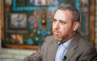 دوقطبی پزشکیان ـ زاکانی در انتخابات ۱۴۰۷؟ / زاکانی علاقه‌مند است که «احمدی‌نژاد ثانی» لقب بگیرد