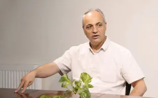 زیدآبادی: هیچ ملتی از جلوه‌های مکر روزگار در امان نیست!