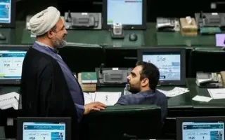 آیا رسایی در دام قانون غیبت غیرموجه مجلس گرفتار می‌شود؟/ تداوم فعالیت نماینده زندانی در هاله‌ای از سوالات/ آیا دوستان به یاری‌اش خواهند شتافت؟