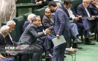 نگاه کاربران خبرآنلاین به استیضاح «عباس عراقچی»؛ از دفاع از وزیر امور خارجه تا حمایت از جبهه پایداری/ پای معیشت و شورای نگهبان هم به کامنت‌ها باز شد!