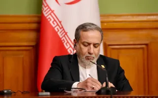 تبریک عراقچی به وزیر دفاع؛ توان دفاعی و دیپلماسی در خدمت استقلال و امنیت ملی خواهد بود
