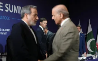 العربی الجدید: انتظار می رود در تلاش‌های میانجی‌گری میان واشنگتن و تهران گشایشی حاصل شود که طی همین هفته اعلام شود / احتمالا منطقه در شرایط کنونی شاهد تشدید تنش‌ها نباشد