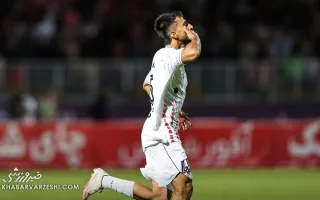مادر گلزن پرسپولیس به وعده‌اش وفا کرد/ با این گل، زندگی‌ام زیباتر شد +عکس