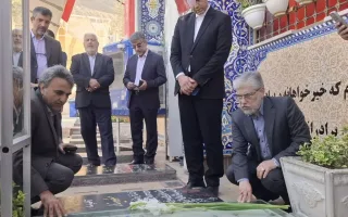 وزیر علوم به مقام شامخ شهدای کرمان ادای احترام کرد