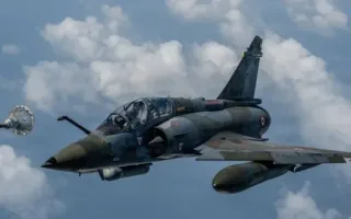 سقوط جنگنده میراژ 2000D فرانسه؛ یک نفر جان خود را از دست داد و تلاش برای یافتن خدمه دیگر آغاز شد