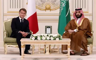 جزئبات دیدار و گفتگوی بن سلمان و مکرون/ عربستان وعده افزایش عرضه گازوئیل داد
