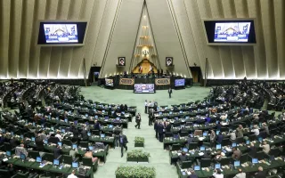 واکنش نمایندگان مجلس به اظهارات ثابتی پیرامون قیمت گذاری نمایندگان/ لاهوتی: برخی باید آزمون روان‌شناسی را در مجلس بگذرانند/ بیات: شکواییه‌ای علیه نماینده تهران به ثبت رسید