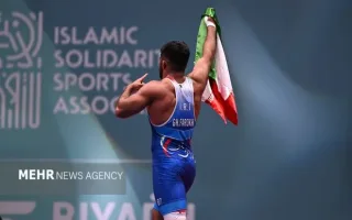 سه نماینده کشتی فرنگی ایران در روز اول؛ یک مدال‌آور از طلا بازماند