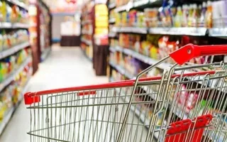 علت تغییرات قیمت کالاهای اساسی در بازار چیست؟