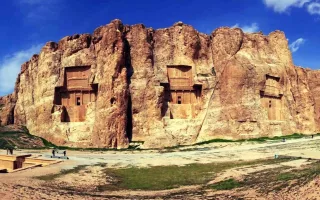 سرنوشت سنگ‌نگاره‌های کهن فارس؛ خاتمه پروژه نقش رستم بعد از ۳۰ سال!
