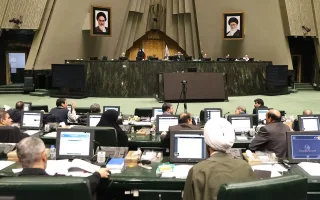 افزایش تعداد استیضاح‌ها در مجلس؛ رقابت جدی بین بهارستان و پاستور