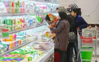 خانواده‌های ایرانی هزینه غذا، مسکن و آموزش را کاهش می‌دهند