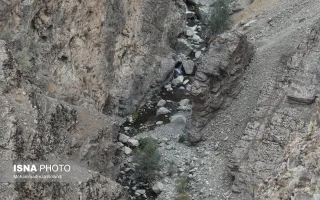 با آغاز بهار، ذوب برف ارتفاعات و افزایش جریان آب در آبراهه‌های کوهستانی، شرایط تردد در برخی مسیرهای خاکی کن و سولقان تغییر می‌کند. محیط‌بانان در این فصل هنگام گشت‌زنی باید وضعیت راه‌ها و امکان عبور خودرو از مسیرهای فرعی را نیز در نظر بگیرند.
